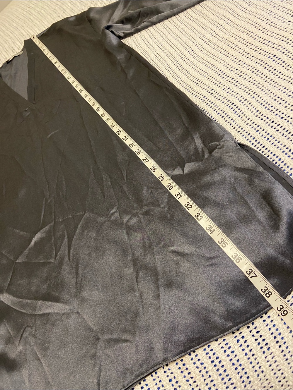 Vince Charmeuse V-neck Tunic Shift Silhouette Dress NWTS 100% Silk Satin Small - Picture 14 of 15